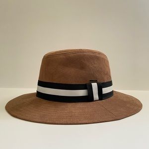 ROXY BROWN PANAMA HAT M/L SIZE